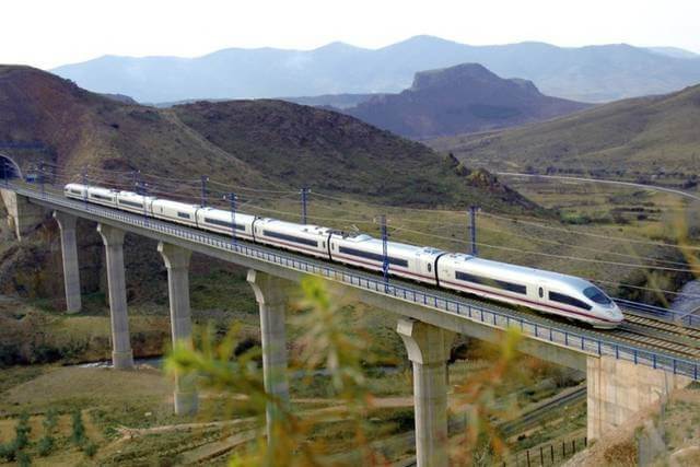 Viagem de trem de Madri a Zaragoza