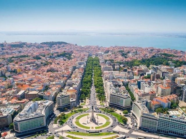 Como ir de Sevilha a Lisboa