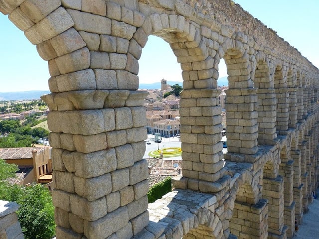 Vista de cima do Aqueduto de Segovia